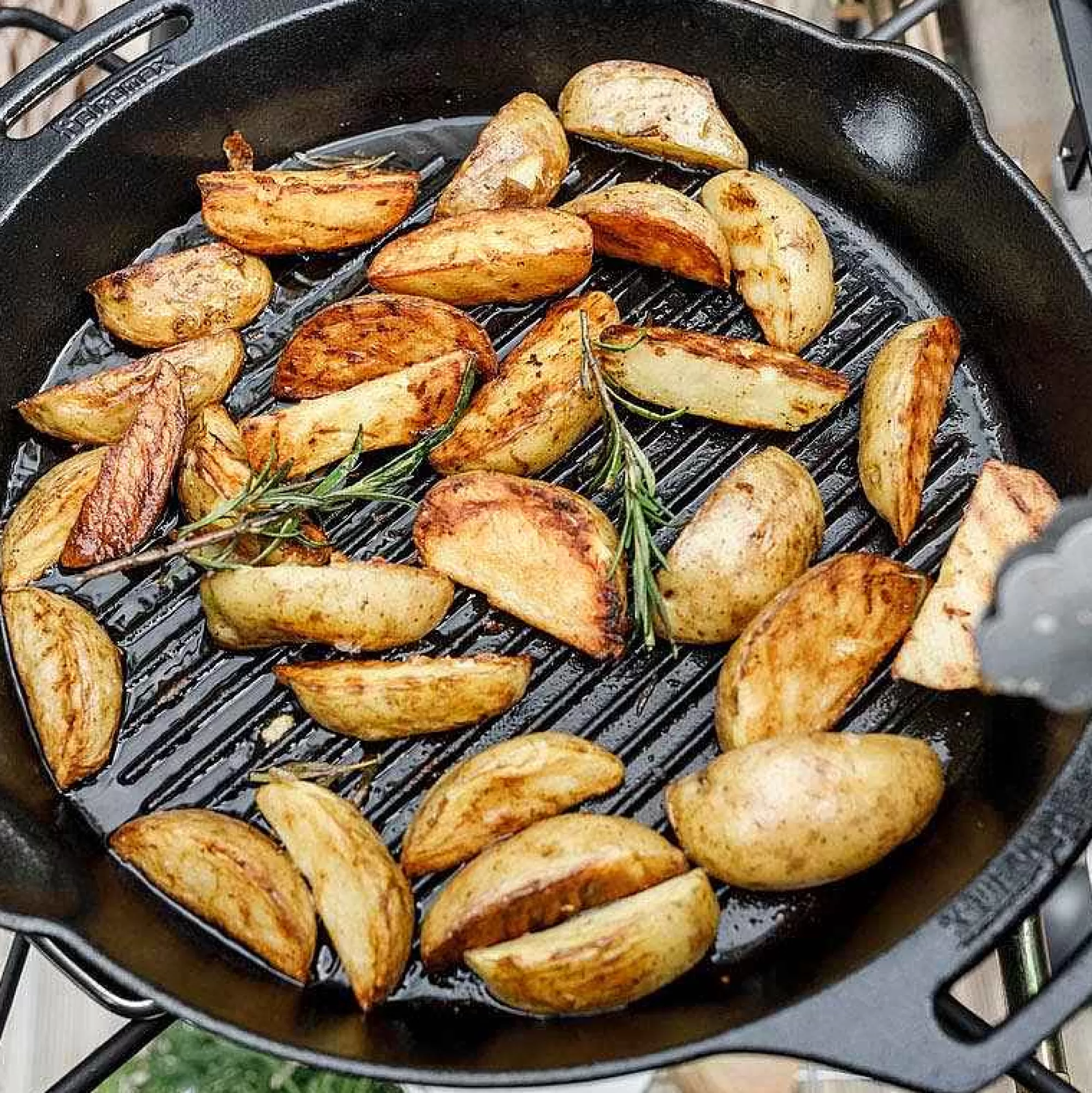 New Grill Fire Pan With Handle Cast Iron Pans